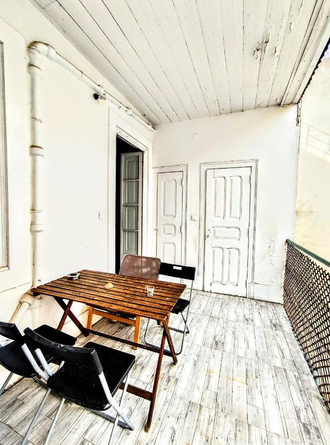 Fernando Pessoa Lisbon Rooms Exterior foto