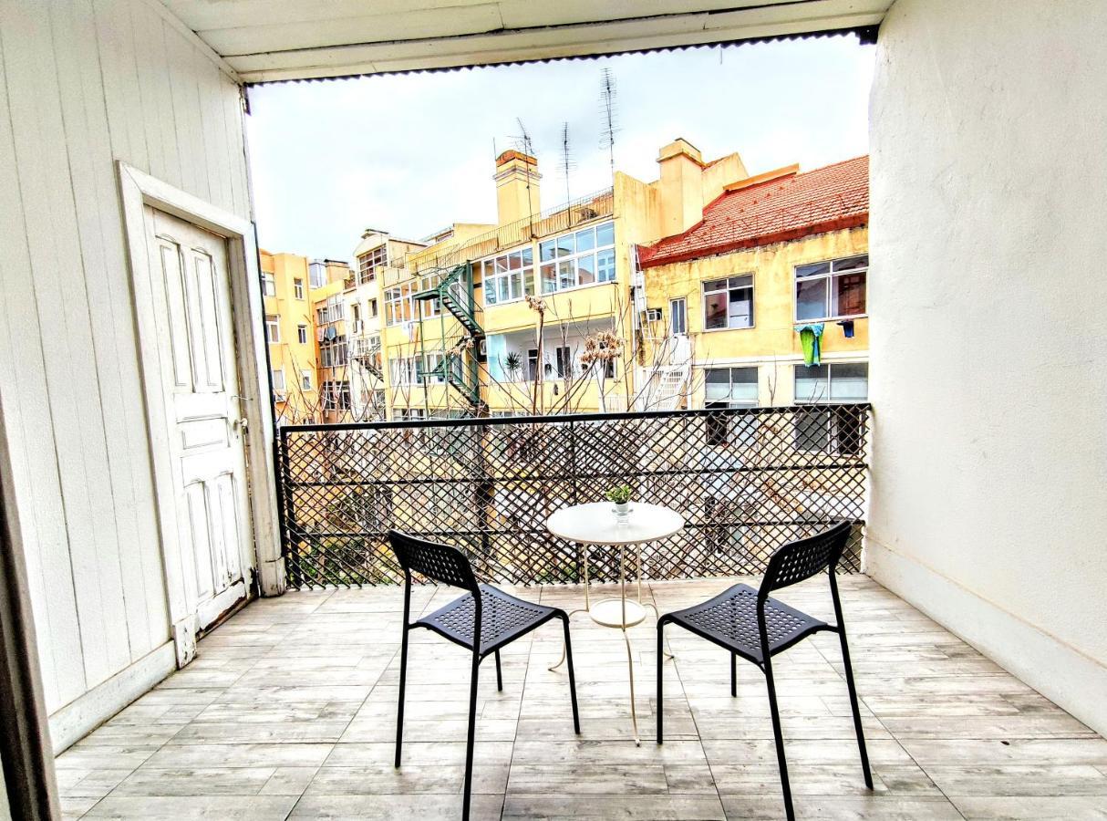 Fernando Pessoa Lisbon Rooms Exterior foto